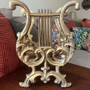 Vintage Cast Iron Hollywood Regency MCM Magazine Holder
